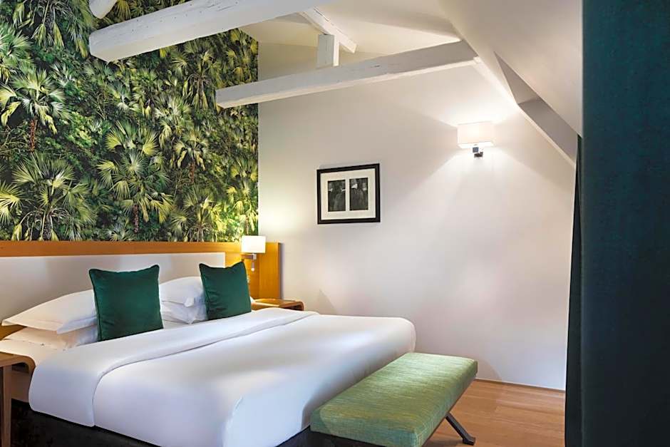 Hotel Le Six