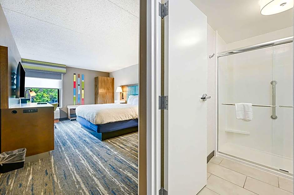 Hampton Inn By Hilton St. Louis/Westport