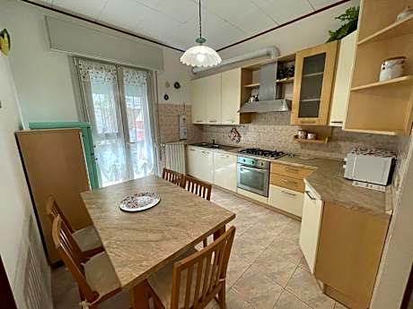 Big Apartment with 3 rooms