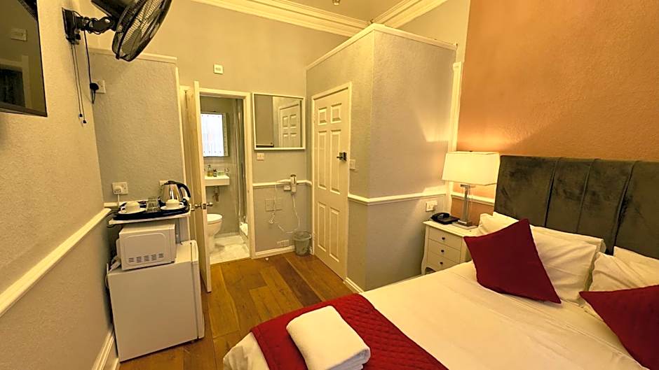 Classic Hyde Park Hotel