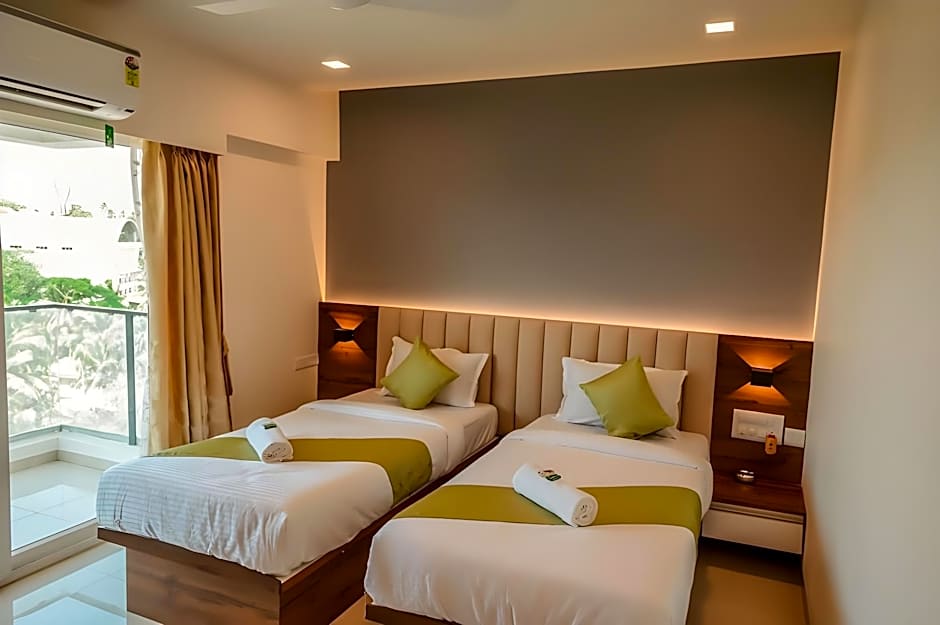 Hotel Heraa International