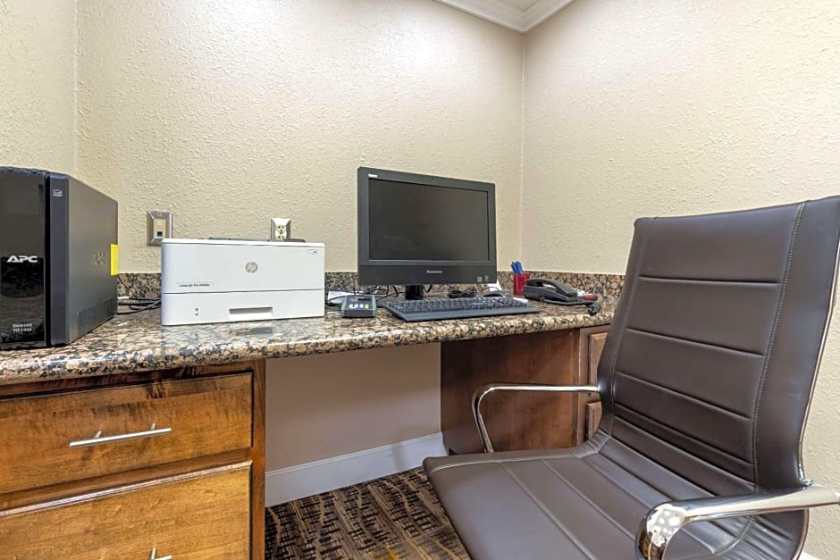 Comfort Suites Downtown Sacramento