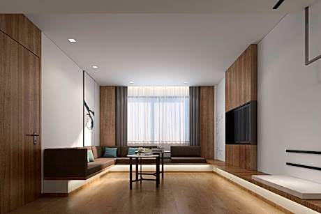 Suite, Guest room, 1 King, City view