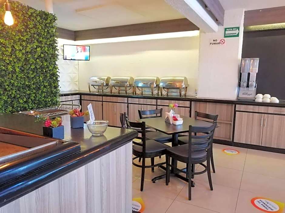 Hotel Campestre Inn