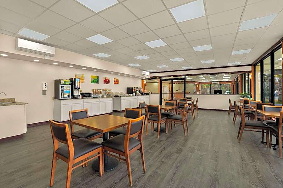 Quality Inn Yemassee - Point South I-95