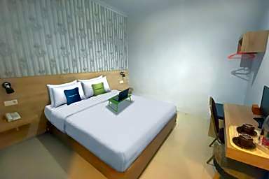 Urbanview Hotel Mulia Indah Palopo