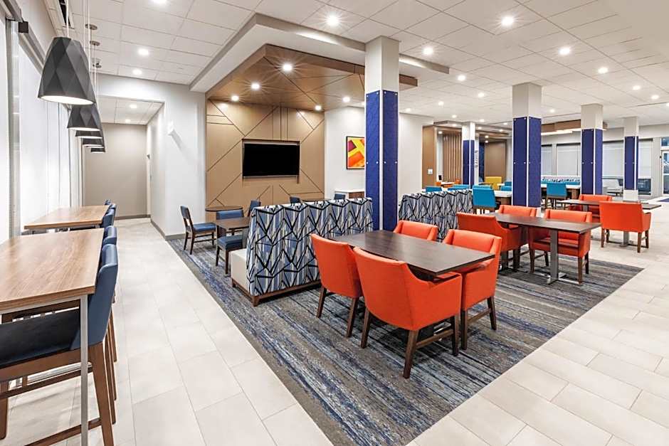 Holiday Inn Express & Suites Senatobia I-55 By IHG
