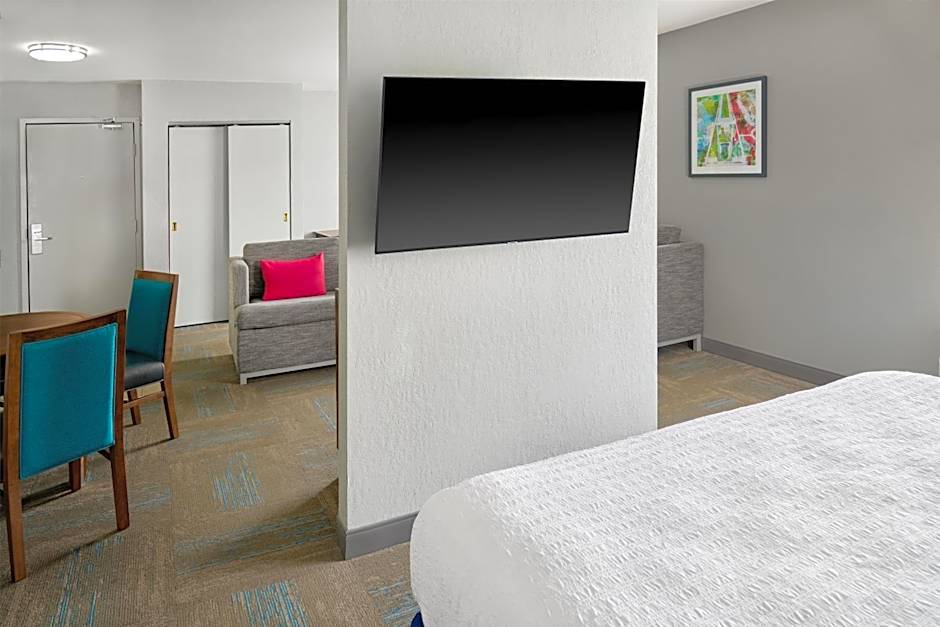 Hampton Inn By Hilton Kansas City The Legends