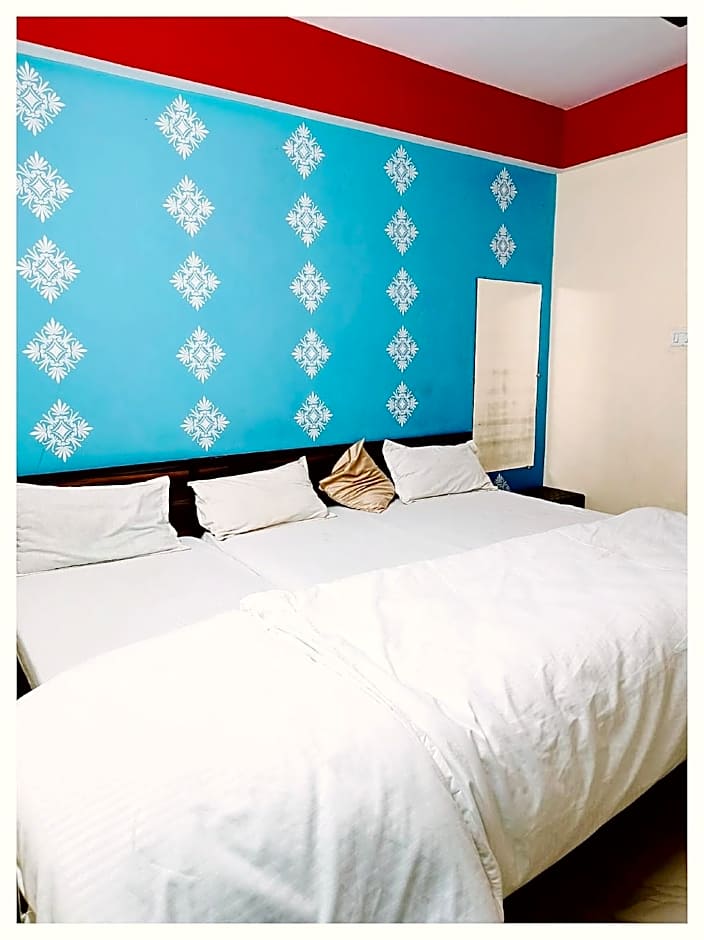 Goroomgo Shivay Guest House Godowlia Varanasi