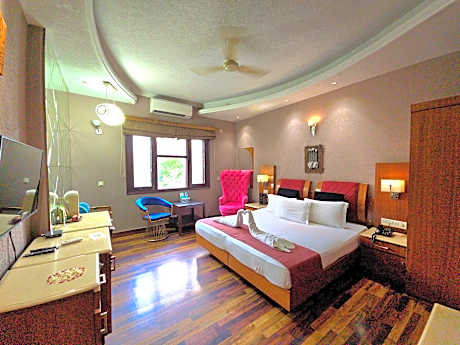 Superb Room