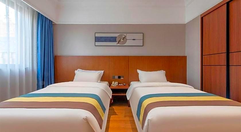 Carrianna Hotel