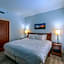 Solara Suite with Indoor Pool / Hot tub / Parking