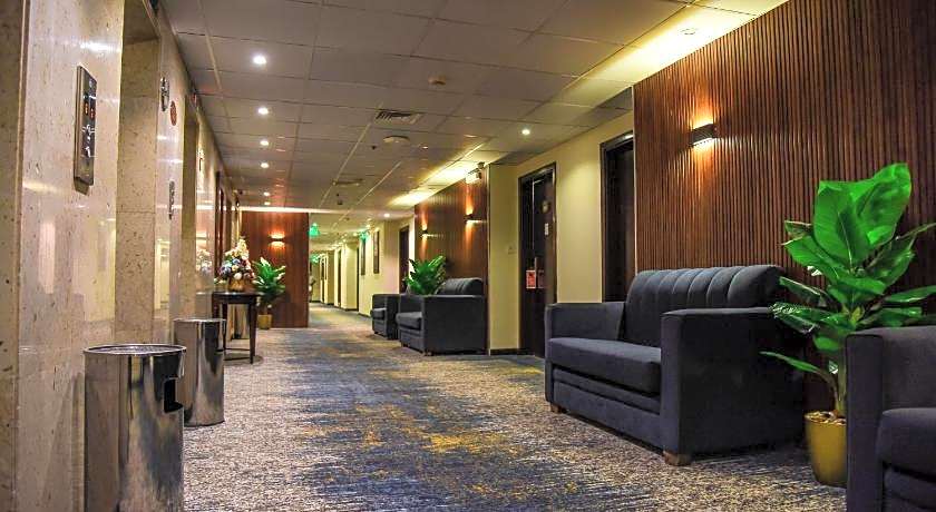 Grand plaza al Madinah