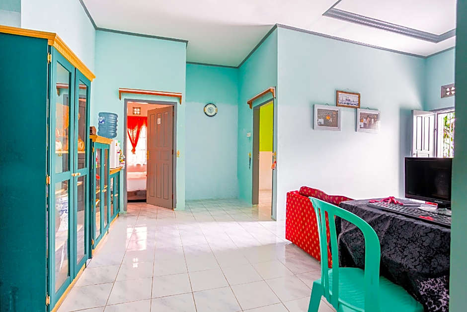 OYO 2903 Putri Residence Syariah