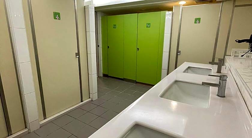 Kiwi Express Hotel – Chenggong Rd