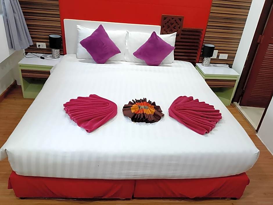 Patong Max Value Hotel