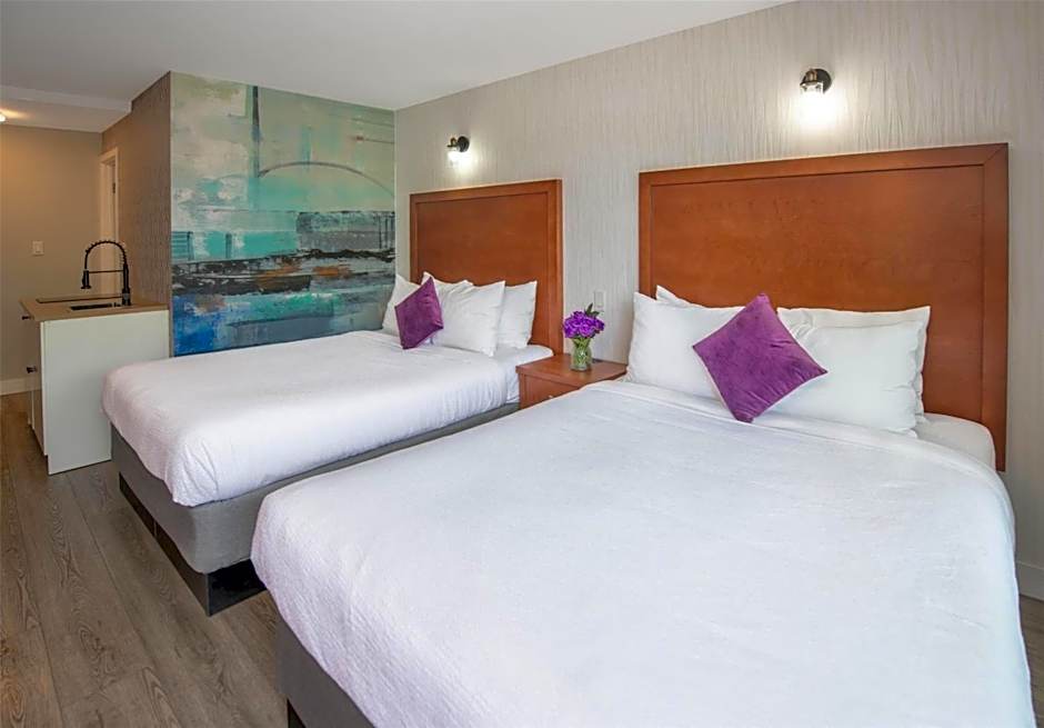 Coast Metro Vancouver Hotel