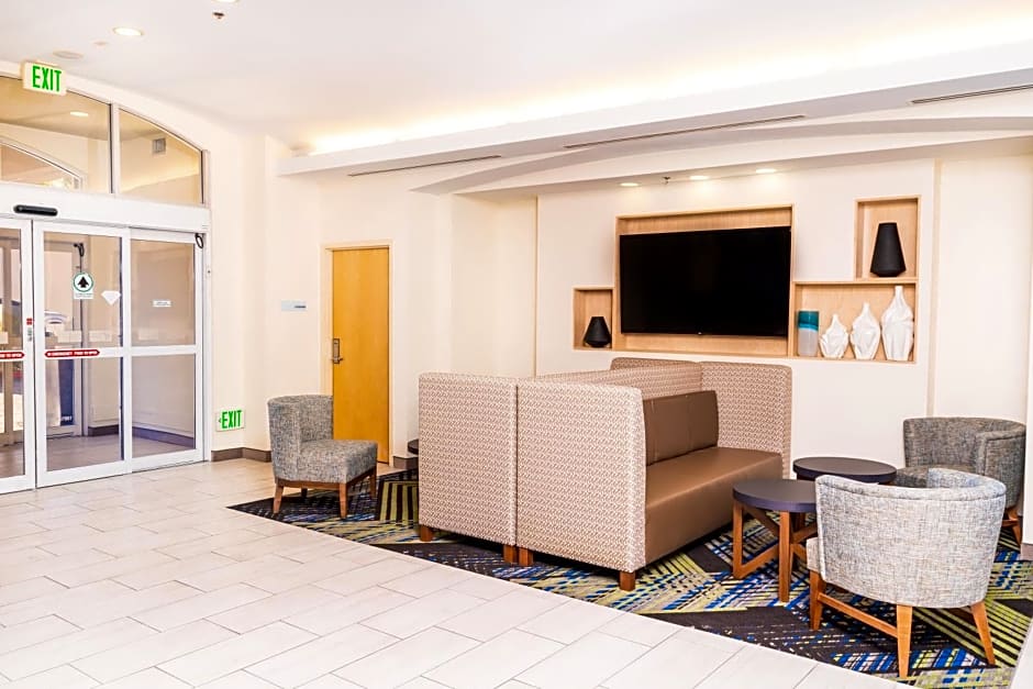 Holiday Inn Express & Suites Las Vegas SW Springvalley, an IHG Hotel