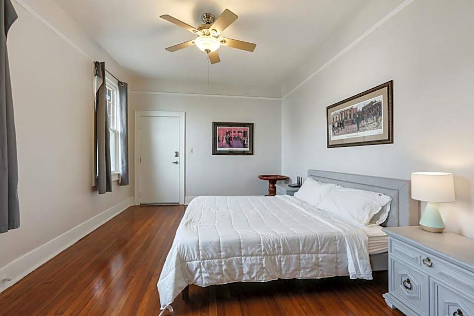 Freret Apartments near Streetcar & Tulane