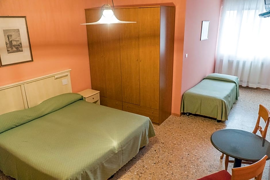 Hotel Primavera