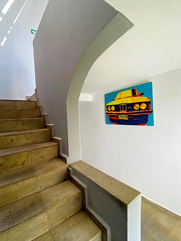Kuku Ruku Hotel