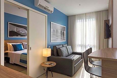 Standard 1 Queen Bed Non Smoking