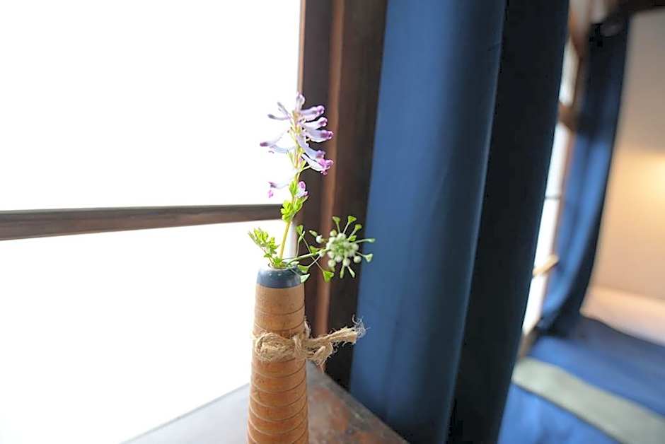 TAKETA Station Hostel cue