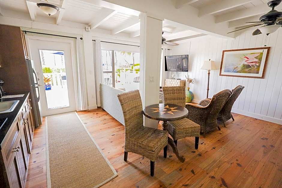 Coconut Palm Inn