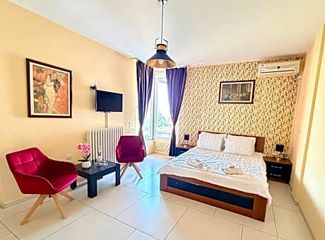 Deluxe Family Room