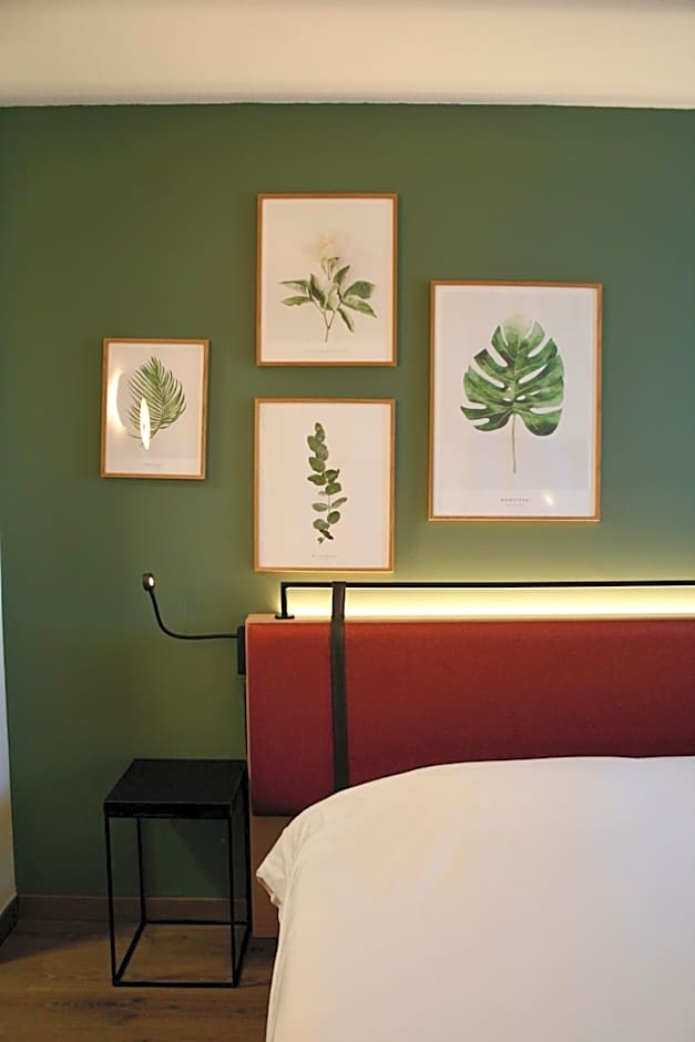 Kyriad Prestige Montpellier Ouest - Croix D'argent