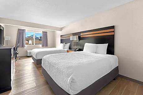 Double Room with Two Double Beds - Non-Smoking