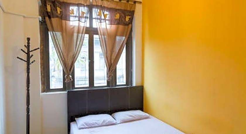 Cocoa Mews Cafe & Home