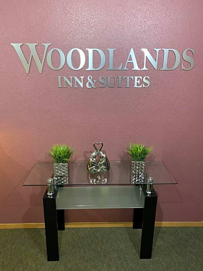 Woodland Inn & Suites