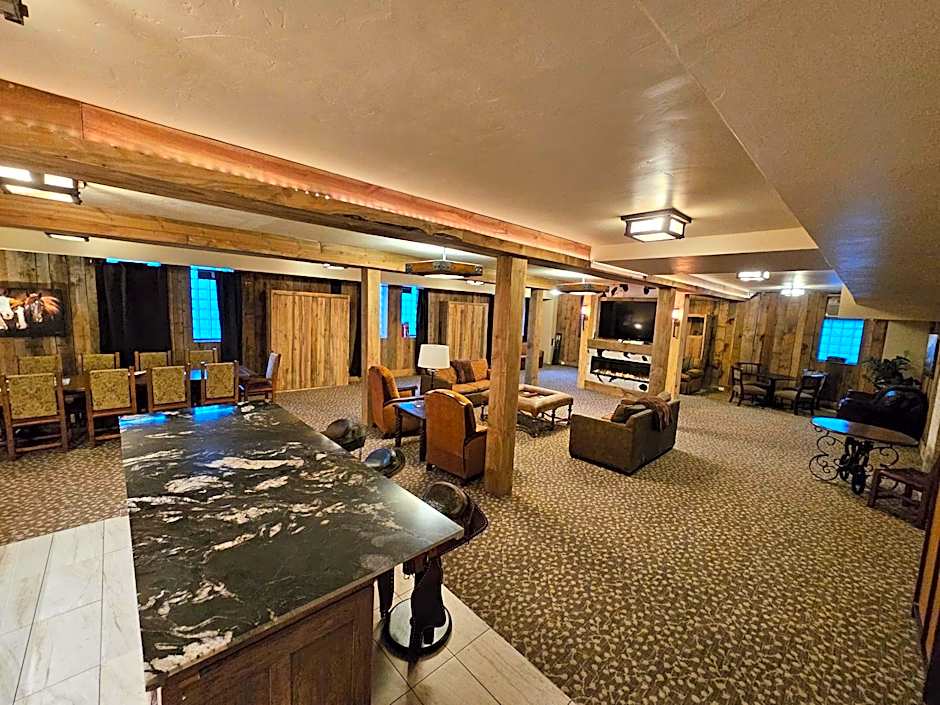 Eaglescape Suites and Event Center