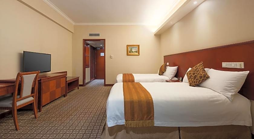 Ramada Pearl