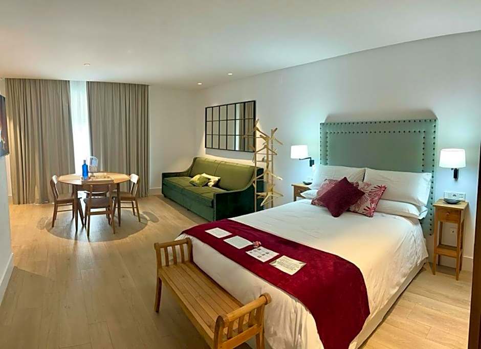 Apartamentos Turísticos La Plaza