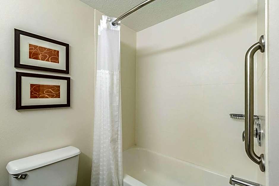 Comfort Inn Independence - Cleveland