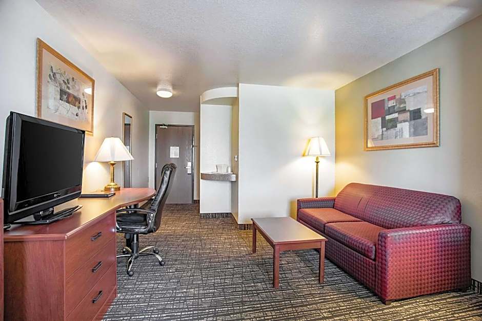 Quality Inn Parsons North