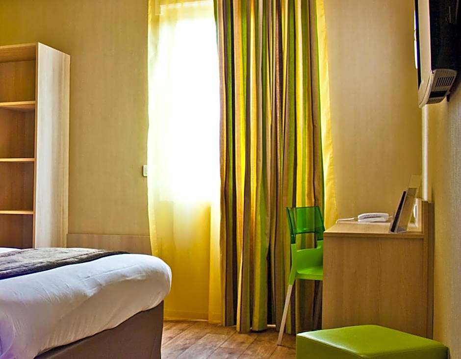 The Originals City, Hotel des Lys, Dreux (Inter-Hotel)