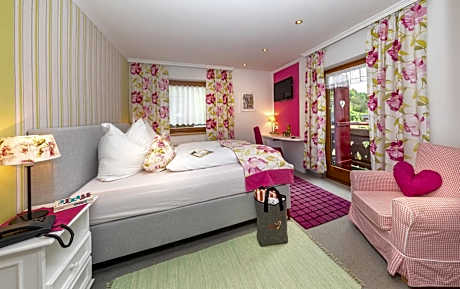 Classic Double Room with Balcony