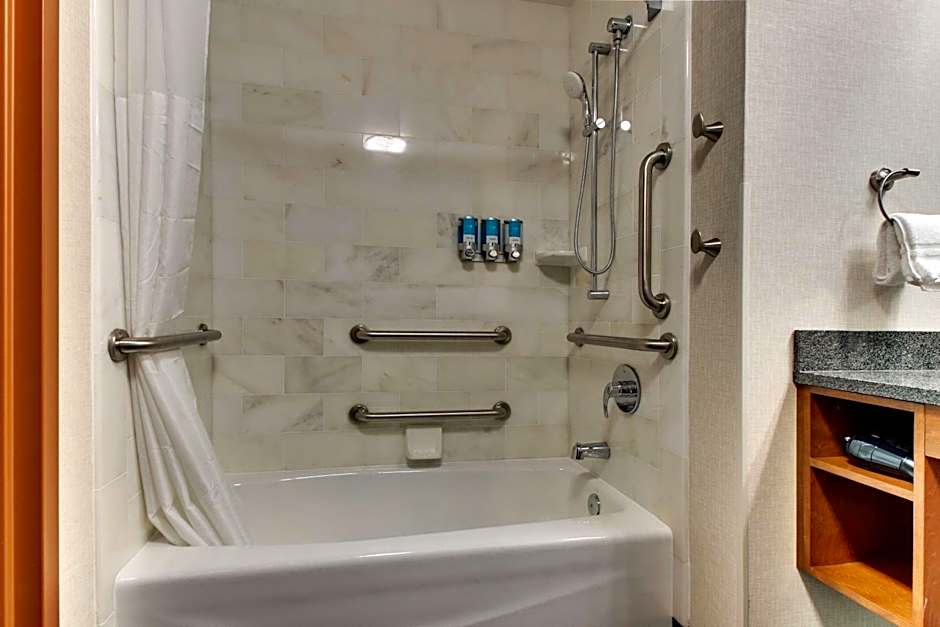 Drury Plaza Hotel Richmond