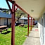 Castles Motel & Driftwood Motel