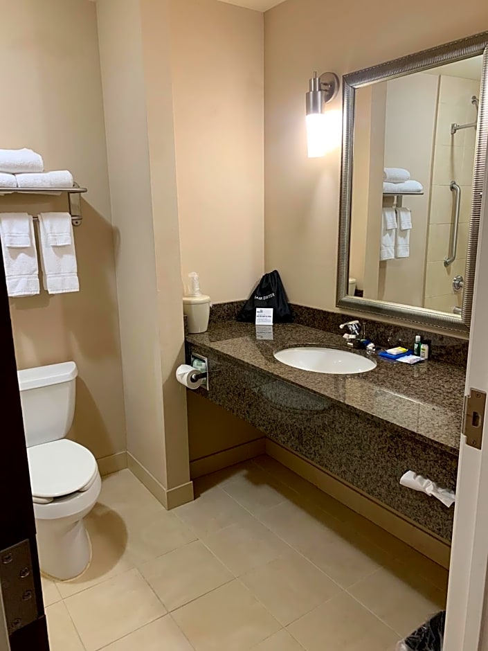 Holiday Inn Express Hotel & Suites North Sequim By IHG