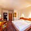 Hotel Ahl Meerkatzen Koln