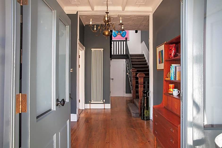 Chelsea House Holiday Apartments