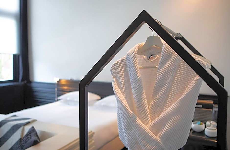 B&B Suites FEEK