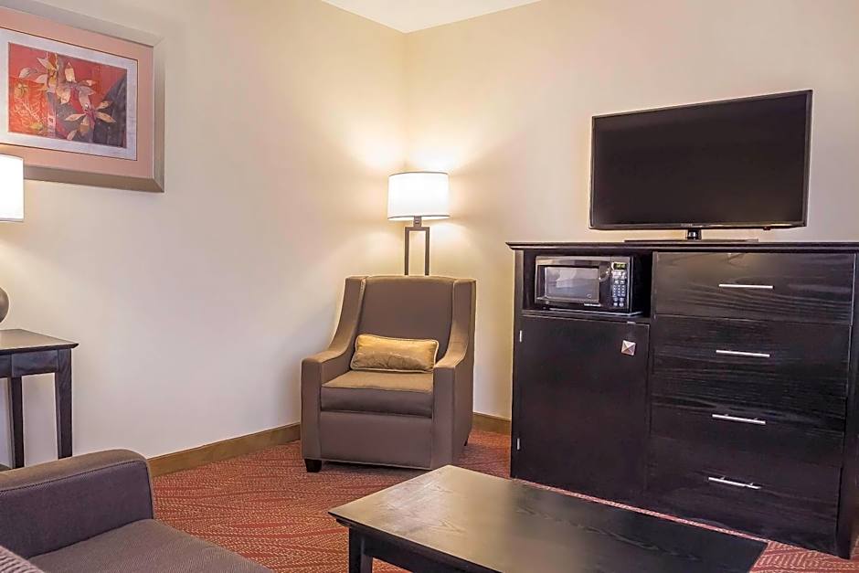 Comfort Inn & Suites LaGuardia Airport