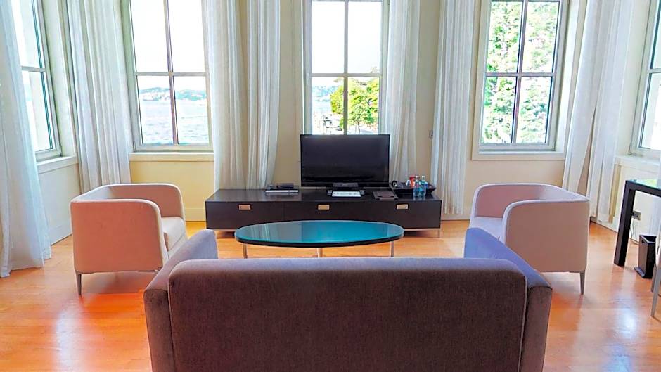 Photo 1 of 11 of Deluxe Suite