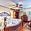 1913 Badin Inn