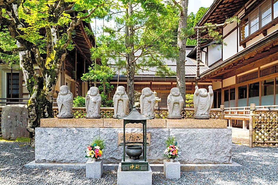 高野山 宿坊 龍泉院 -Koyasan Shukubo Ryusenin-